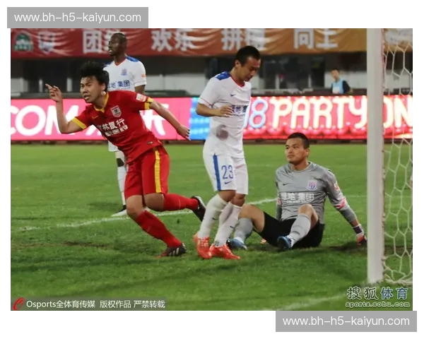 京沪风云：当“申花蓝”遇见“国安绿”，这一场90分钟的较量何以成为永恒？